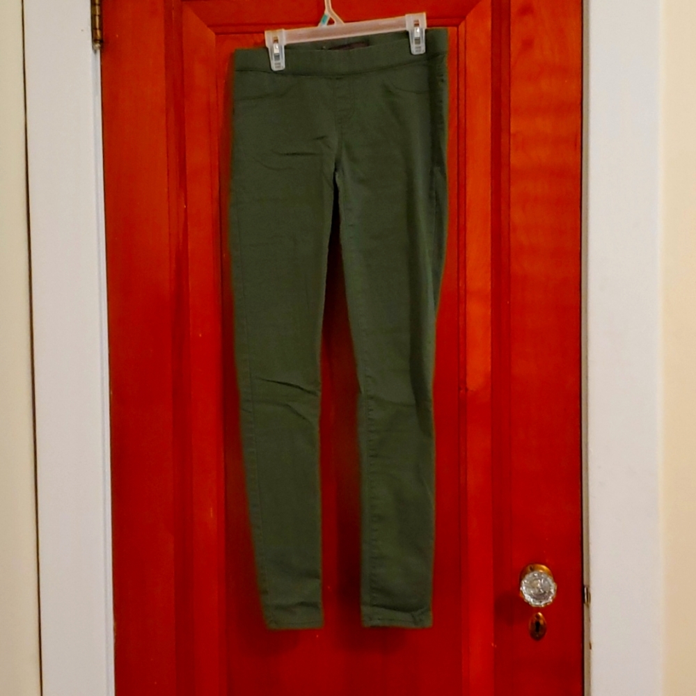 Olive green 3 to 5 in size